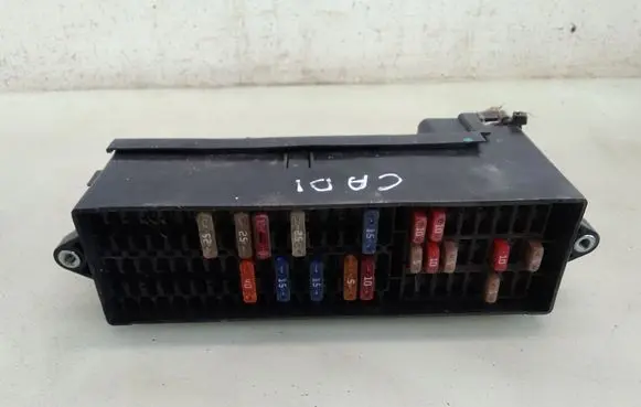 Volkswagen Caddy Fuse module 0448188340