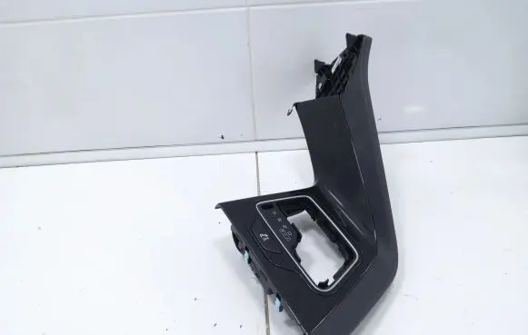 KIA Niro Gear shifter surround trim plastic 84651G5000