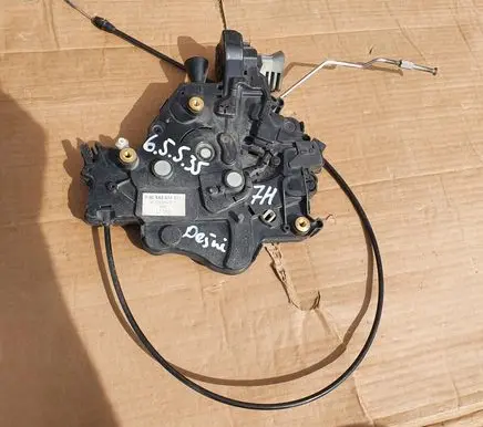 Volkswagen Transporter - Caravelle T5 Sliding door lock 7H0843654C 7H0843654CH