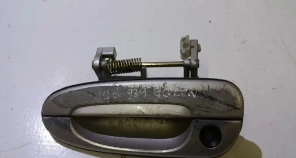 Mazda 626 Front door exterior handle