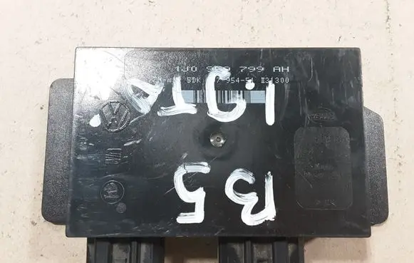 Volkswagen PASSAT B5 Comfort/convenience module 1J0959799AH