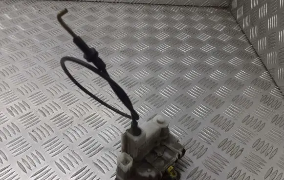 Fiat Panda II Front door lock