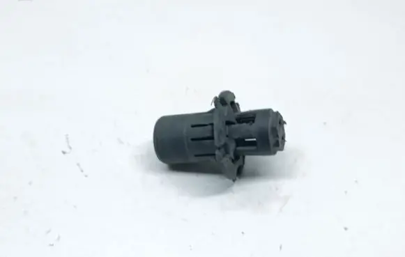 Radiator mount bracket