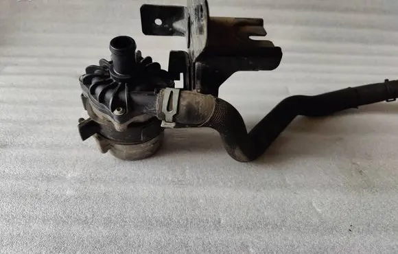 Audi A6 S6 C6 4F Electric auxiliary coolant/water pump 4F0965567