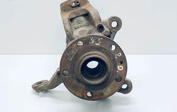 Seat Altea XL Front wheel hub 1K0407256N 1K0407621F