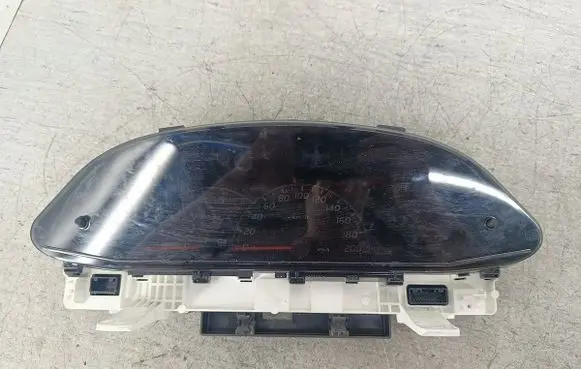 Toyota Yaris Speedometer (instrument cluster)
