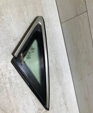 Audi A3 S3 8V Rear side window 8V5845300M
