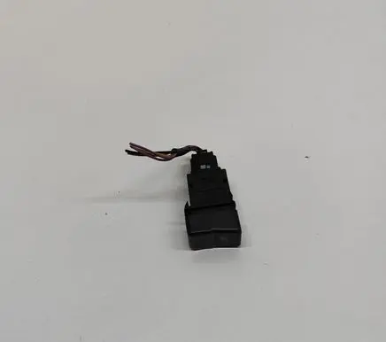 Subaru Forester SF Other switches/knobs/shifts 83001FA131