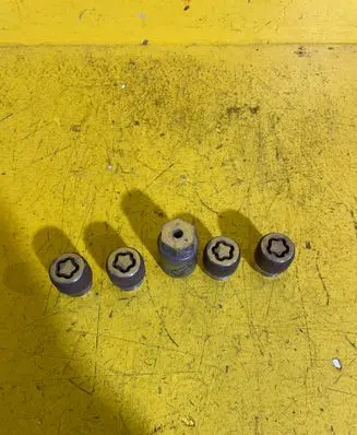 Nissan Qashqai Nuts/bolts 
