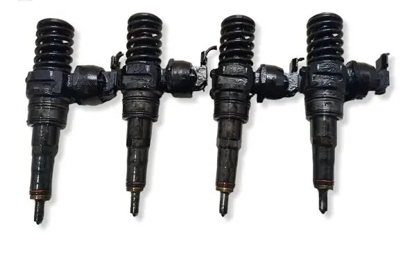 Volkswagen PASSAT CC Fuel injectors set 0414720312