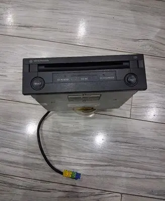 Volkswagen Polo VI CD/DVD changer 1J0035119C
