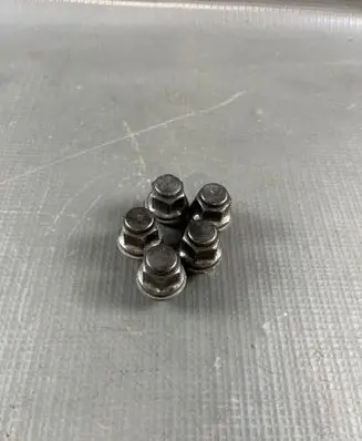 Toyota C-HR II Nuts/bolts