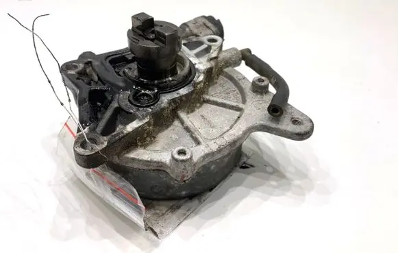 Hyundai Santa Fe Vacuum pump 288102F000