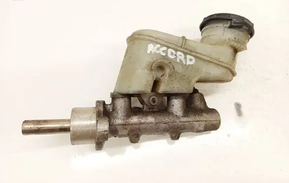Honda Accord Master brake cylinder 