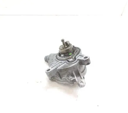 Volvo XC70 Vacuum pump 30731825