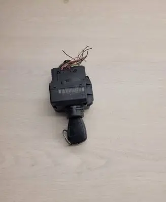 Mercedes-Benz Sprinter W906 Ignition lock A9069004100 3300302200