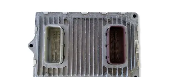 Chrysler 200 Engine control unit/module P05150925AB