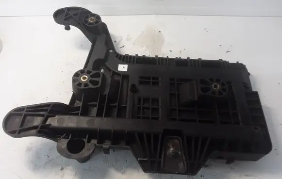 Volkswagen Golf VI Battery box tray cover/lid 1K0915333 1135000031