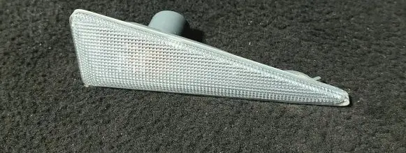 Renault Espace IV Front fender indicator light 8200027150E