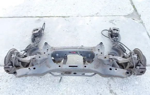Nissan Qashqai Rear beam 