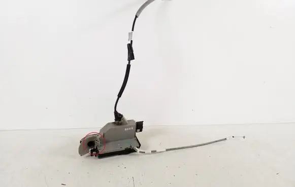 Citroen DS4 Front door lock 9685351680