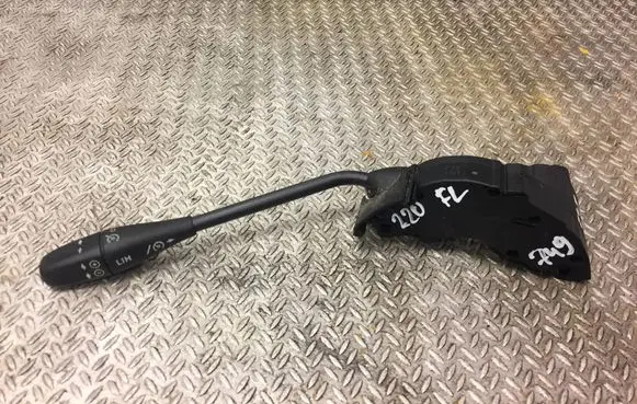 Mercedes-Benz S W220 Cruise control switch A0085452524 0085452524