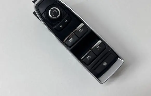 Subaru Outback (BT) Electric window control switch 83071AN01B 4480C381456