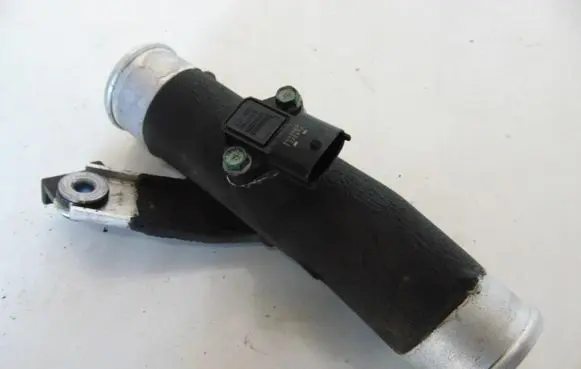 KIA Stinger Intercooler hose/pipe