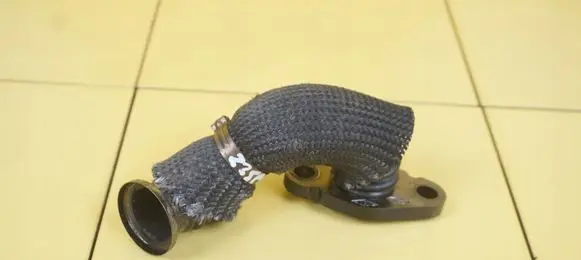 Suzuki Grand Vitara II EGR valve line/pipe/hose F9QB2