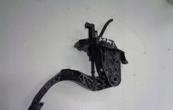 Clutch pedal