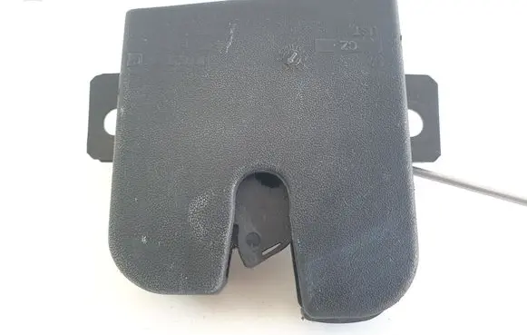 Loading door lock