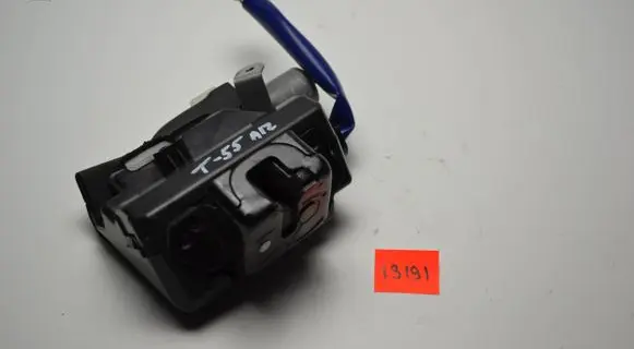 Loading door lock