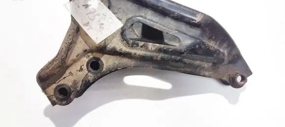 Honda Stream Engine mounting bracket
