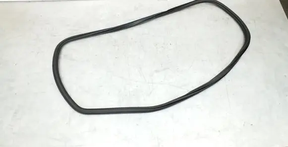 Audi Q3 8U Rear door rubber seal (on body) 8U0831721