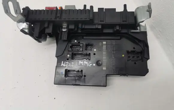 Mercedes-Benz E W212 Comfort/convenience module 2129001306