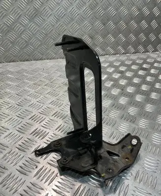 Suzuki SX4 S-Cross Engine control unit holder PK10565
