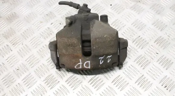 Volkswagen PASSAT B7 Front brake caliper