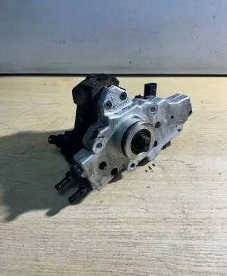 Mercedes-Benz C W203 Fuel injection high pressure pump 0445010078 A6460100101