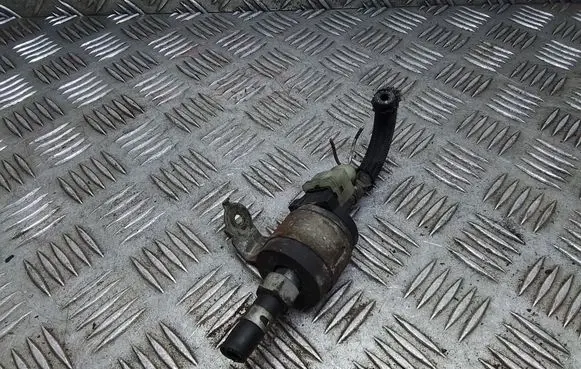 Toyota Corolla Verso E121 Webasto auxiliary heater fuel pump 