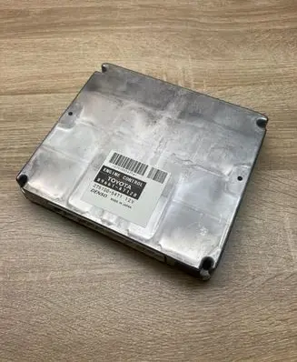 Toyota Prius (XW20) Engine control unit/module ECU 8966147120 2751005471