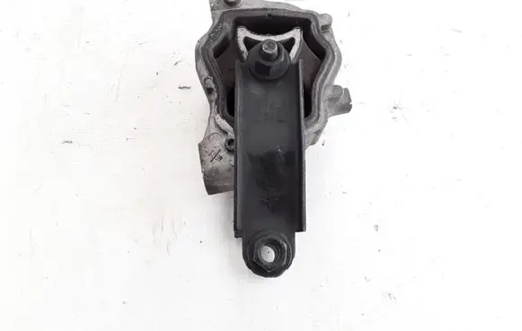 Volvo XC60 Engine mount bracket 31277314