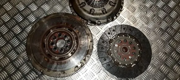 Volvo V70 Clutch set kit 074141031T 074105266B 074141117A
