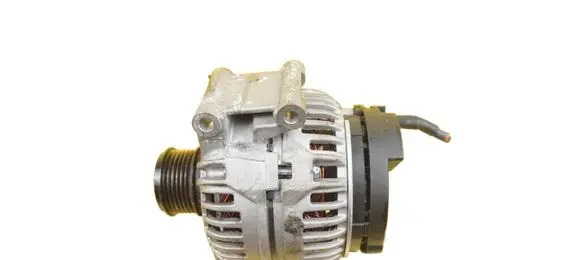 Audi A4 S4 B8 8K Generator/alternator 15233747 CDH