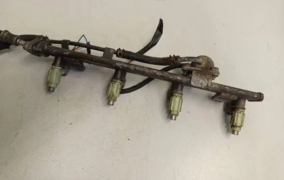 Mitsubishi Outlander Fuel main line pipe