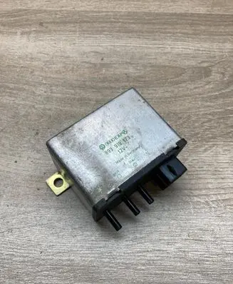 Audi 80 90 S2 B4 Other control units/modules 893919173