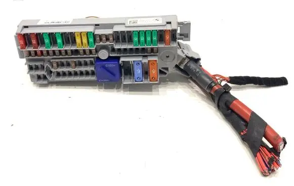 BMW 5 G30 G31 G38 Fuse box set 9350313