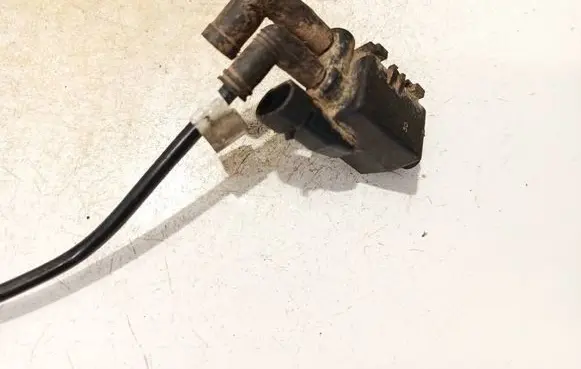 Hyundai Veloster Valve vacuum 