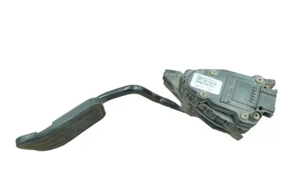 Volkswagen Transporter - Caravelle T4 Accelerator throttle pedal 7D1721603B