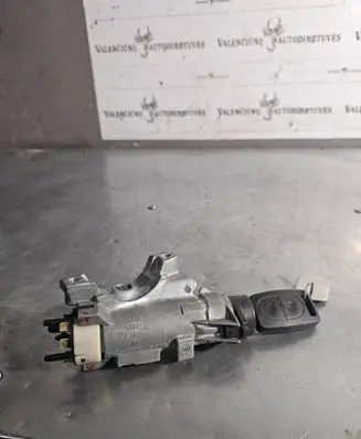 Audi A4 S4 B6 8E 8H Ignition lock 4D0905851E