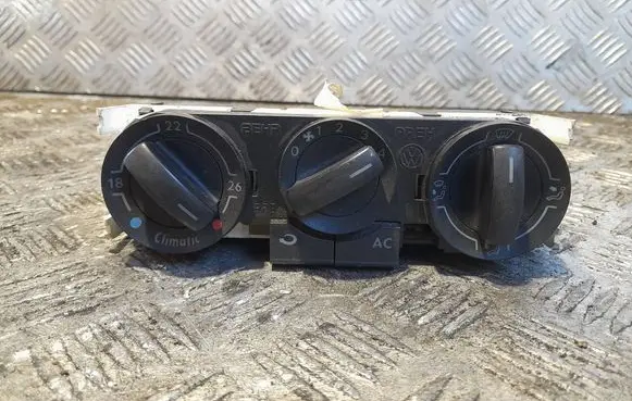 Volkswagen Polo Climate control unit